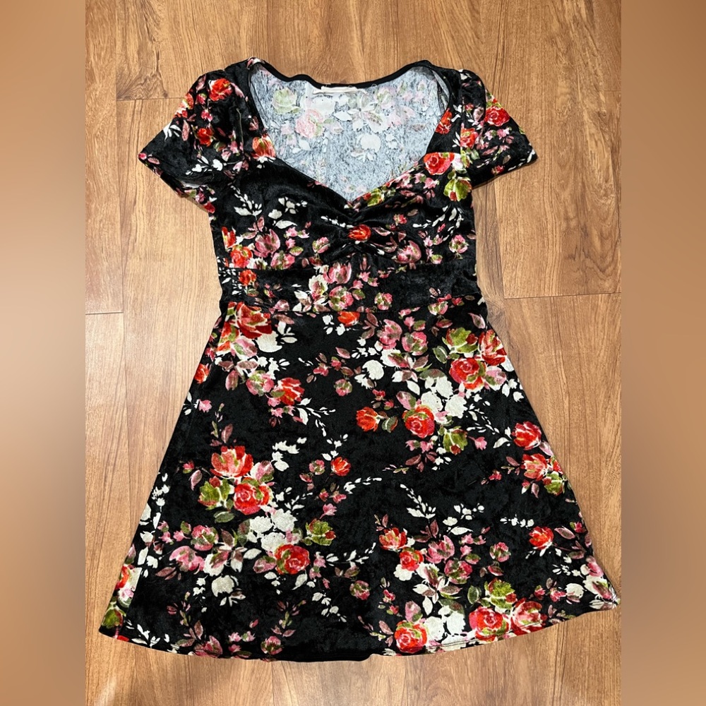 3/$15 Urban Outfitters Red Crushed Velvet Floral A-line Ruched Dress medium